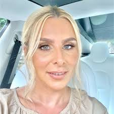 Danielle Revell's Instagram, Twitter & Facebook