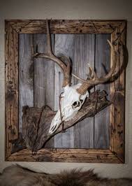 Mit Geweih Deko Klassisch Modern Schmucken Wohnideen Und Dekoration Geweih Dekorationen Hirsch Jagd Dekor Deko Geweih
