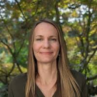 Ashley Lindgren's Instagram, Twitter & Facebook