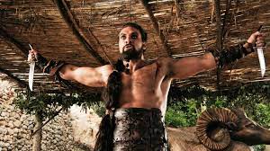 Joseph jason namakaeha momoa (born august 1, 1979) is an american actor and model, who starred as khal drogo in game of thrones. Jason Momoa Uber Schulden Wir Haben Nach Game Of Thrones Gehungert Der Spiegel