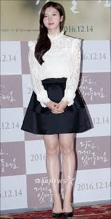 서울로 상경하는 김옥빈을 눈물로 배웅한 두 동생 그 중 언니 따라 배우로 데뷔한 막냇동생은 영화 '당신, 거기 있어 줄래요'의 여주인공 채서진! í¬í†  ì±„ì„œì§„ ì–¸ë‹ˆ ê¹€ì˜¥ë¹ˆ íŒë°•ì´ ìŠ¤íƒ€ë‰´ìŠ¤