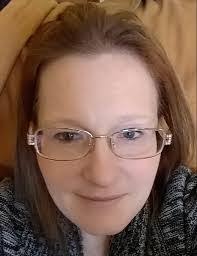 Amanda Pretty's Instagram, Twitter & Facebook