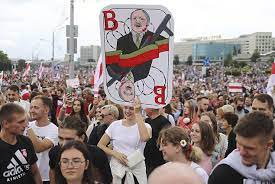 Last summer, tens of thousands of people came out to the street to protest alexander lukashenko, belarus' president of more than 26 years. Lukashenko S Long Rule Over Belarus Looks Set To Survive 2020 What About 2021 Lrt