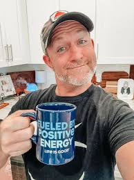 NEXT TASK: pick the perfect morning song 🎶 🕺🕺🕺🕺🕺🕺🕺 Gotta set the  vibe just right before work. 👨🏼‍💻 Coffee's brewing, energy's rising, and  it's time to shake off the sleepy and move