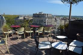 Terrasse En Bois Du Rooftop De L Intercontinental Grand Hotel Bordeaux On Retrouve Sur Cette Photogr Grand Hotel Bordeaux Terrasse Bois Salon De Jardin Design