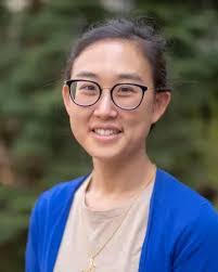 Kim Keefer's Instagram, Twitter & Facebook