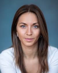 Katie Penn's Instagram, Twitter & Facebook