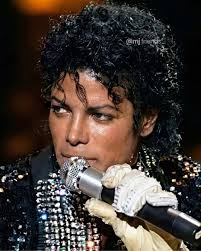 Michael Jackson in disguise during the Bad sessions in (1987) 00 サト
