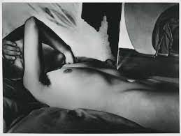 Man Ray (Emmanuel Radnitzky) - Meret Oppenheim, nue allongée (Meret  Oppenheim, Nude Lying)