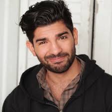 Andrew L. Saenz (@And_Saenz)