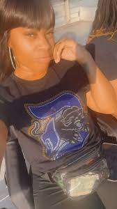 Supporting @dboyzfootball and my fav #20 @jahzeartjwatson…….Ya seen da  shirt here first 😘💙💛 grab yours from @loyalroyaltees and tell them Haze  sent ya #HazeApproved #BlingBling