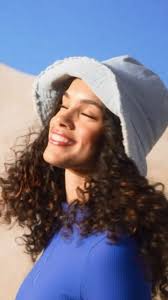 Adoptez le geste 3-en-1 avec le Labello Caring Beauty de @nivea_maroc !