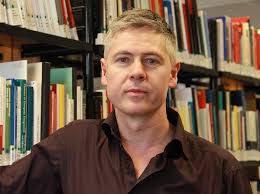 Discriminations : trois questions à Patrick Simon, directeur de recherches  à l'Ined