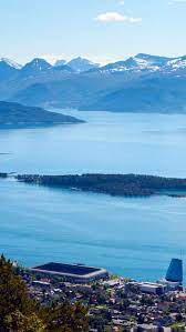 Molde's unusual nickname dates back to the early 20th century. Molde Rosen Und Panoramablicke Jazz Und Fussball