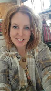 EDIT: I think I found someone! Thank you everyone❤️ Looking for someone who  can do this for me with prices please!!! I was trying to grow my hair out  but it's just