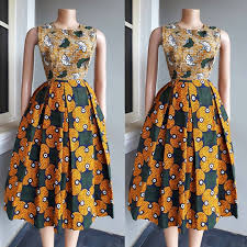 Z U R I E L A F R I Q U E On Instagram For Those Who Wanted Our Bestseller Halima Its Now African Wear Dresses African Attire African Clothing Styles