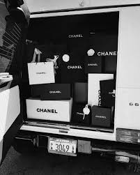 Pin By Olivia Gallagher On B W Photo Wall In 2020 Black And White Picture Wall Black Aesthetic Wallpaper Black And White Wall Art