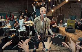 Shanna moakler (*mar 28, 1975) + travis barker (*nov 14, 1975). Machine Gun Kelly Announces Pop Punk Album With Travis Barker