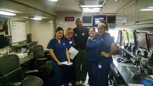 Pima Medical Mesa Students Hang Out In The Maricopa County Sheriff S Office Incident Command Center Aug 13 Duri Pima Medical Institute Medical Maricopa County