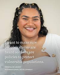 Powering through finals with Late-Night Breakfast 💪🍳🥓🥞 Clark staff and  administrators dished out a late-night meal and cheered students to the  finals finish line during this beloved campus tradition. Good luck on