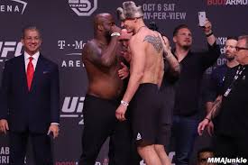 Derrick lewis, the ufc heavyweight knockout king is back and he's hungry to add to his record total at ufc fight night: Ufc 229 Twitter Reacts To Derrick Lewis Epic Ko Of Alexander Volkov