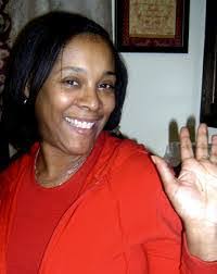 Earline Shields's Instagram, Twitter & Facebook