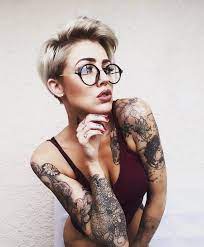 721 likes 27 comments danielle wilson d w i l l o w on instagram im a harry potter fan newglasses ink model tattoo sleeve big 女性 tattooデザイン タトゥー