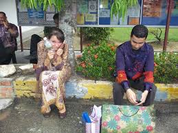 If you still contact with your secondary schoolmates, please do invites them to likes this page :d and also share it out to let more current smk datin onn jaafar students to know this page~thank you. The Opposite Of Malu Eta Program