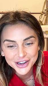 Sheena Swartz's Instagram, Twitter & Facebook