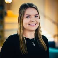 300+ "Julia Watts" profiles