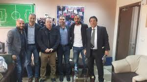 أكد شوقي غريب المدير الفني للمنتخب الأوليمبي، أن عمرو الجنايني رئيس اللجنة الخماسية المكلفة برئاسة اتحاد الكرة، تواصل مع محمد صلاح نجم ليفربول الإنجليزي، لإقناعه. Ø£ÙˆÙ„ Ø§Ø¬ØªÙ…Ø§Ø¹ Ù„Ù„Ø¬Ù‡Ø§Ø² Ø§Ù„ÙÙ†Ù‰ Ù„Ù„Ù…Ù†ØªØ®Ø¨ Ø§Ù„Ø£ÙˆÙ„Ù…Ø¨Ù‰ Ø¨Ù‚ÙŠØ§Ø¯Ø© Ø´ÙˆÙ‚Ù‰ ØºØ±ÙŠØ¨ Ø§Ù„ÙŠÙˆÙ… Ø§Ù„Ø³Ø§Ø¨Ø¹