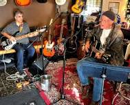 THE FINGERPRINTS at Starving Artist Cafe