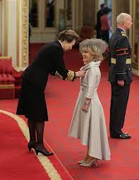 Tuesday 9th april 2002, the funeral of hm queen elizabeth, the queen mother was televised live throughout the world, here is a. Princess Anne Just Shocked In A Bow Tie And We Are Obsessed Princess Anne British Royal Families Royal Family