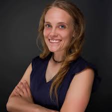 Hi All! I'm looking for a **local Houston mortgage lender** who's highly  responsive, closes fast, and has good rates—any direct experiences or  recommendations?