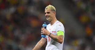 Summer signing granit xhaka visits emirates stadium for the first time, and meets his new colleagues. Ainmbsx7mra66m