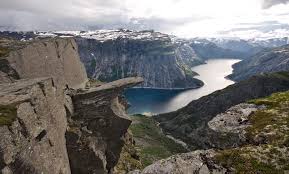 Highlight your adventure and hiking vacation with trolltunga active. Datei View Of Trolltunga Jpg Wikipedia