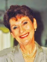 Leslie Silverstein's Instagram, Twitter & Facebook