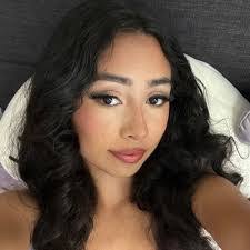 Cassie Frederick's Instagram, Twitter & Facebook