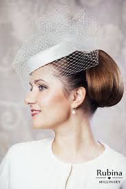Ivory Bridal Pillbox Hat With Birdcage Veil Bridal Hat Etsy Bridal Fascinator Bridal Hat Bridal Birdcage Veils