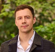 Making Videos About Other Agent Listings • Phil Wells • Keeping It Real  Podcast • Secrets Of Top 1% REALTORS ® • Interviews With Real Estate  Brokers & Agents