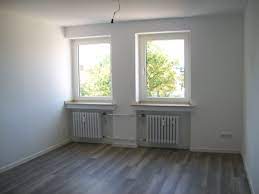 Traumwohnung mit blick über den rhein bis hin zur altstadt. 3 Zimmer Wohnung Zu Vermieten Bochumer Str 40 40472 Dusseldorf Rath Mapio Net