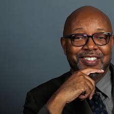Leonard Pitts Jr. offers writing tips to young journalists at MU