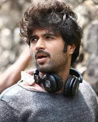 Vijay Devarakonda Full Hd Wallpaper In 2020 Full Hd Wallpaper Vijay Devarakonda Hd Wallpaper