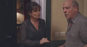 La deuxtoutes les vidéos de plus belle la vie. Plus Belle La Vie Ce Soir Roland Surprend Sophie Et Mathieu Resume Video De L Episode 4122 Pblv Du 6 Octobre 2020 Stars Actu