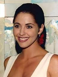 Jeanette Phillips's Instagram, Twitter & Facebook