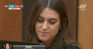 Amici di maria de filippi. Gaia Gozzi Di Amici 19 Ecco Di Cosa Parla Il Brano Chega