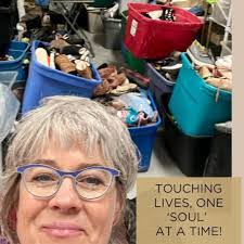 Amanda Proffer's Instagram, Twitter & Facebook