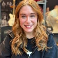 Mandy Goldstein's Instagram, Twitter & Facebook