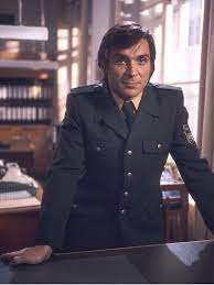 Polizeiinspektion 1 is a german television series. Die Schauspieler Und Ihre Rollen Sedlmayr Griesser Wepper Und Co Polizeiinspektion 1 Br Fernsehen Fernsehen Br De