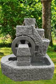 Granitbrunnen können viele farbnuancen haben. Granit Brunnen Muhlrad Xl Trosters Brunnenwelt